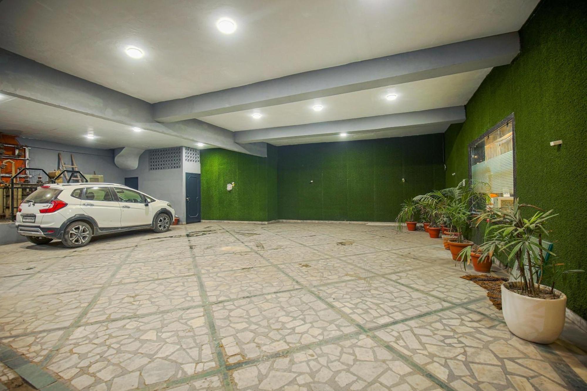 Hotel Ricky By Sahibs Group Amritsar Bagian luar foto