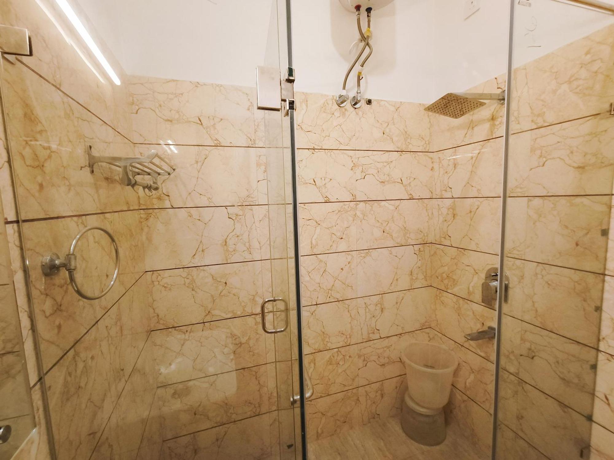 Hotel Ricky By Sahibs Group Amritsar Bagian luar foto